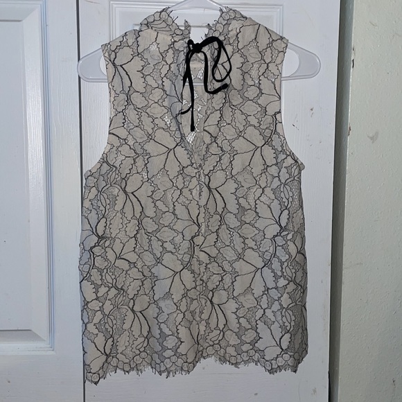 H&M Laced Top - Picture 2 of 6